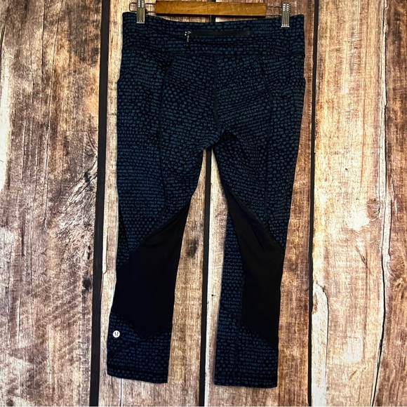 Lululemon leggings - Picture 3 of 9